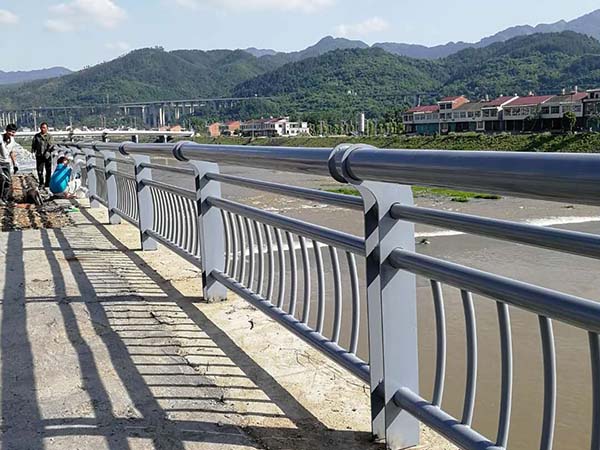 河道護欄（lán）